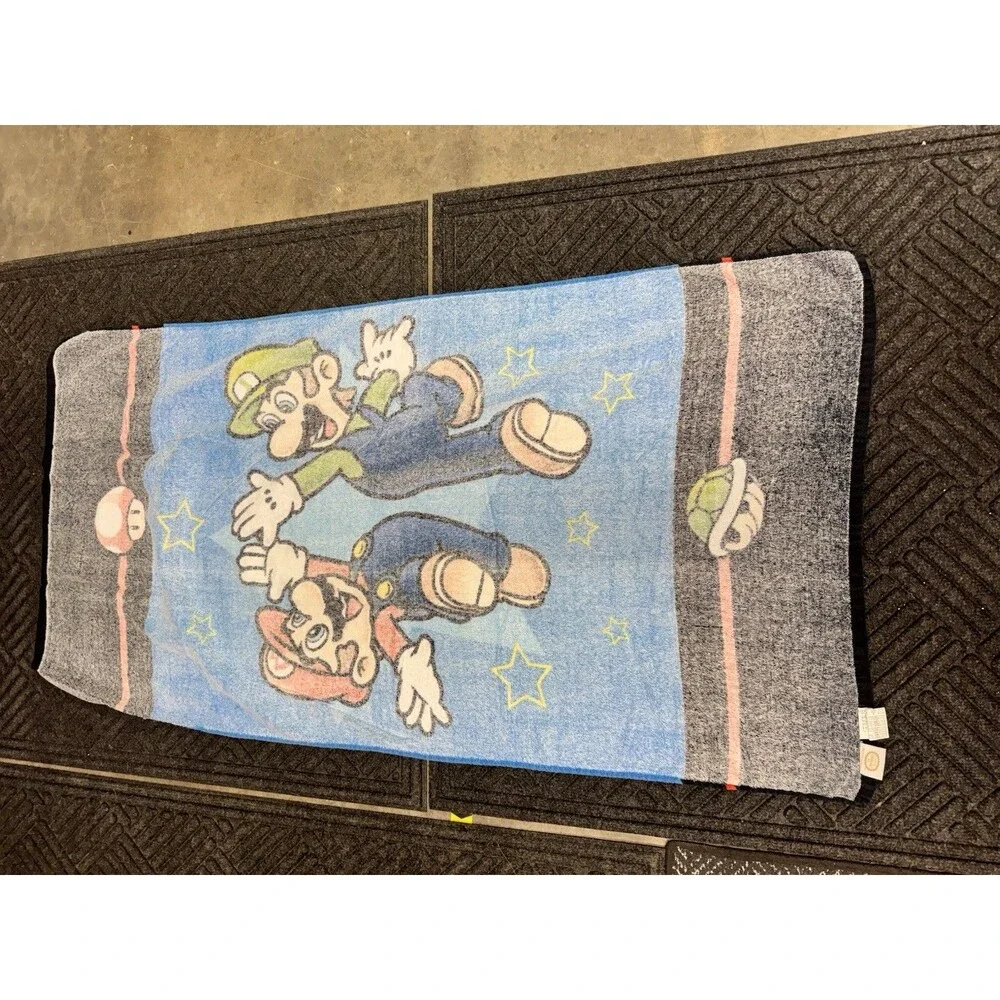 Super Mario Bros Beach Towel Bright Colors 2012 Nintendo